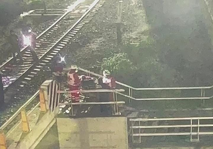 Tren amputa las piernas de un hombre, en Apizaco