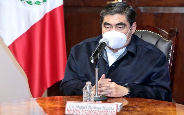 Barbosa pide que el IEE empiece a aplicar la ley por actos anticipados de campaña en Puebla