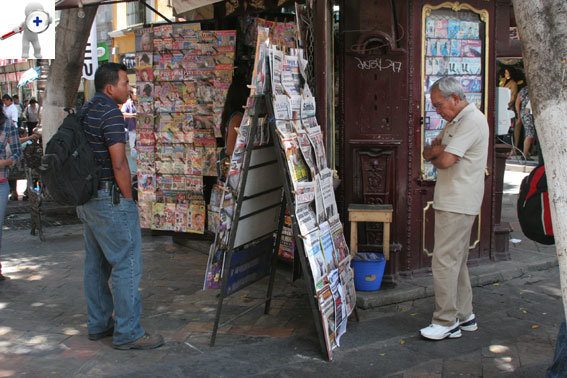 Comuna retirará cinco casetas más de periódicos