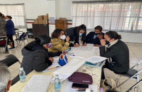 Atiende USET inquietudes de padres de familia en escuela “Juan Escutia” de Santa Apolonia Teacalco