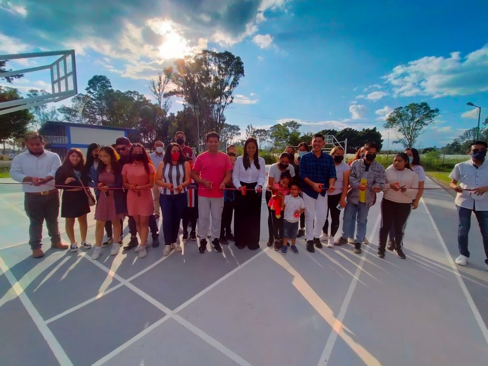 Arranca Ariadna Ayala construcción de aulas y rehabilitación de canchas para el desarrollo de mas de 500 estudiantes