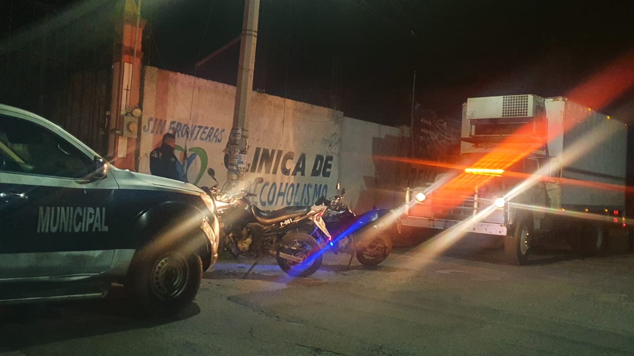 Tras oportuno aviso, policía frustra asalto a camión en Texmelucan