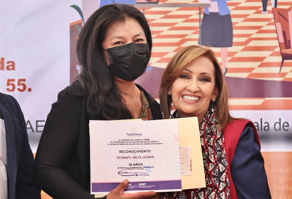 Reconoce gobernadora Lorena Cuéllar labor de personal de apoyo y asistencia a la educación de la sección 55 del SNTE