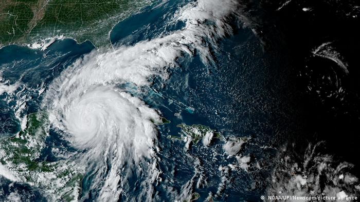 Huracán 'Ian' toca tierra como categoría 3 en Cuba; provocará lluvias fuertes en México