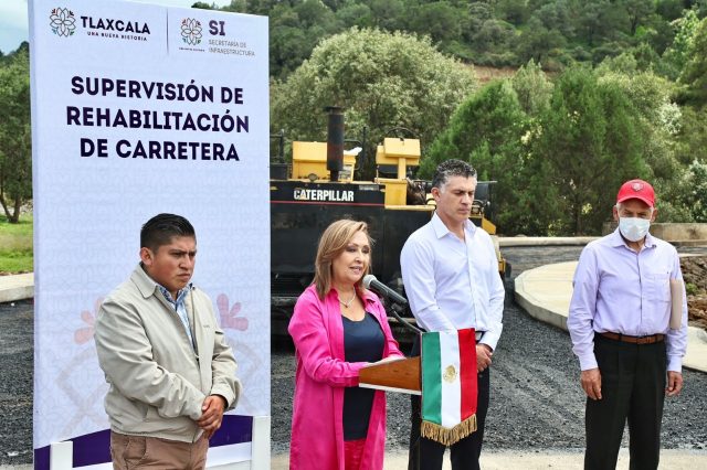 Supervisó gobernadora Lorena Cuéllar avances de obras carreteras en Xaltocan