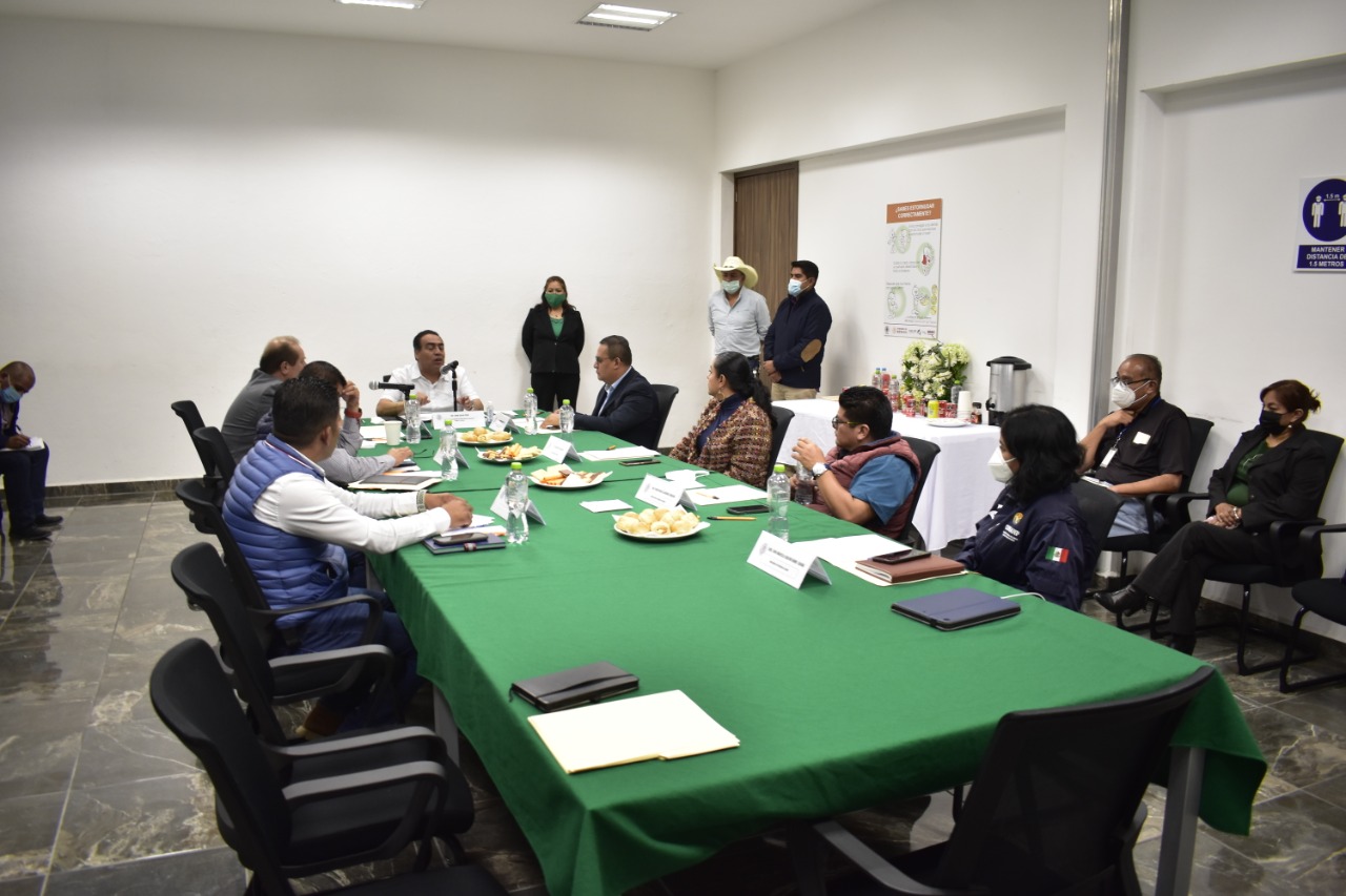 Se reúne diputado con dependencias ambientales federales