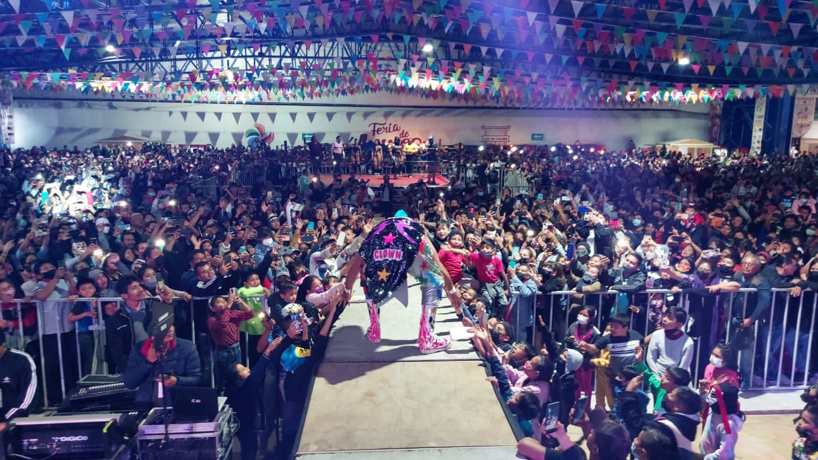 Ayer se vivió la emoción en Atlixco durante evento  de la lucha libre de la AAA