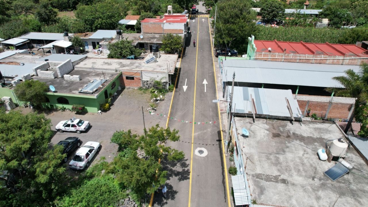 Responde Ariadna Ayala a peticiones de comunidades en Atlixco que han sido olvidadas por años