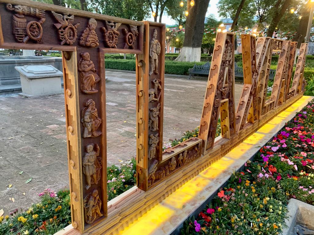 Letras monumentales de Tlaxcala causan gran interés a los visitantes