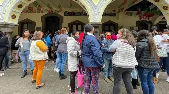 Emprendedoras de Tlaxcala buscan llegar a un acuerdo con el ayuntamiento para no afectar su economía personal