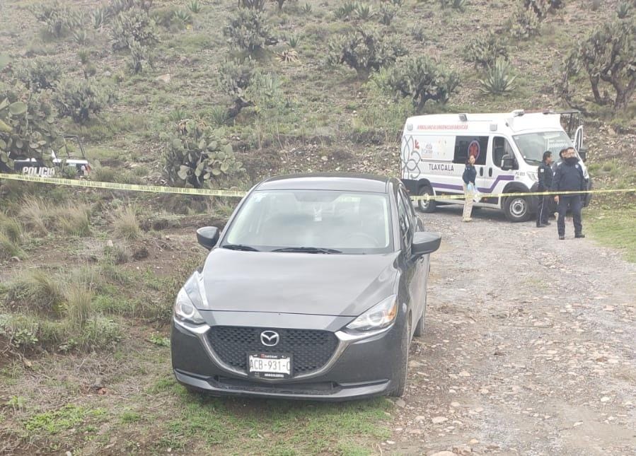 Estrangulan y abandonan dentro de un automóvil a joven mujer, en Tequexquitla
