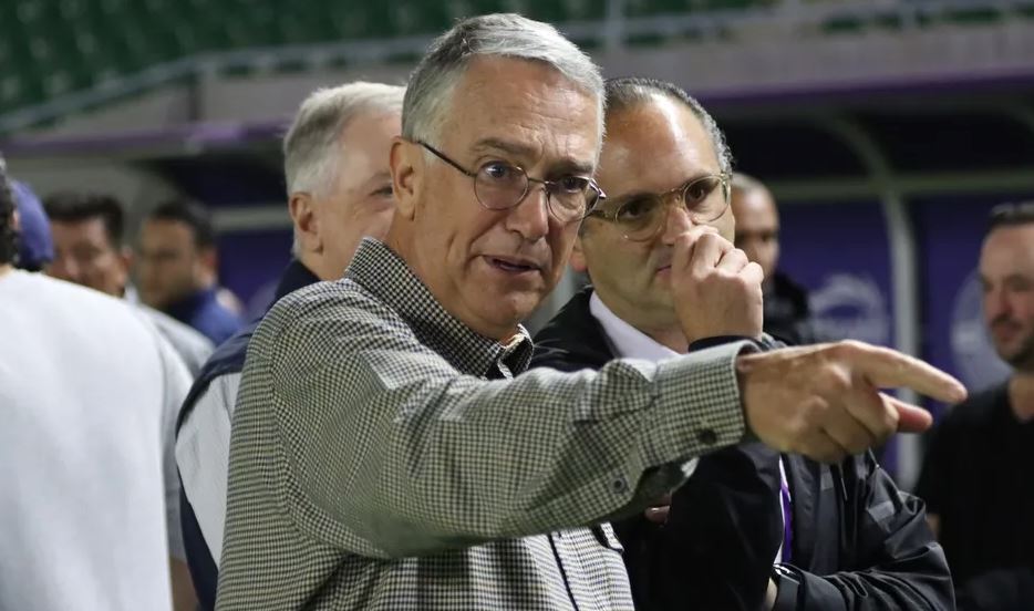 "De mal en peor": Salinas Pliego critica reducción de edad mínima para ser diputado federal (Vídeo)