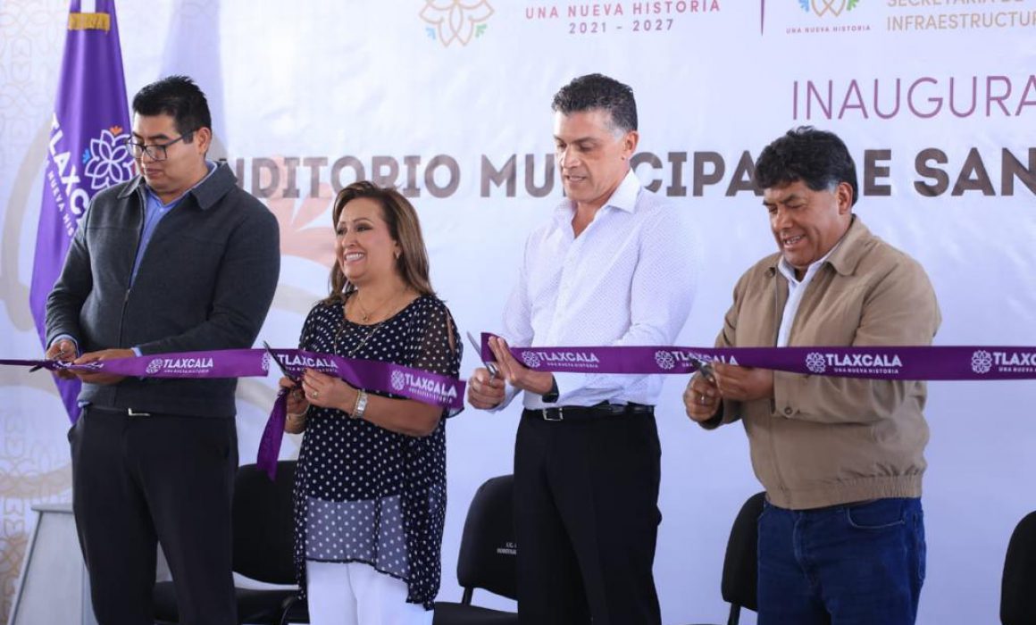 Entregó Lorena Cuéllar tercera etapa del Auditorio de Tecopilco