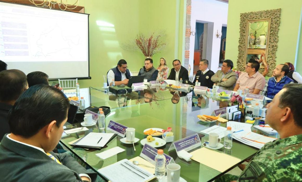 Presentan estrategia integral para el combate al robo de vehículos