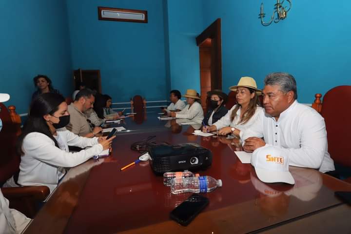 Desmienten sindicatos privatización de servicios de salud en Tlaxcala