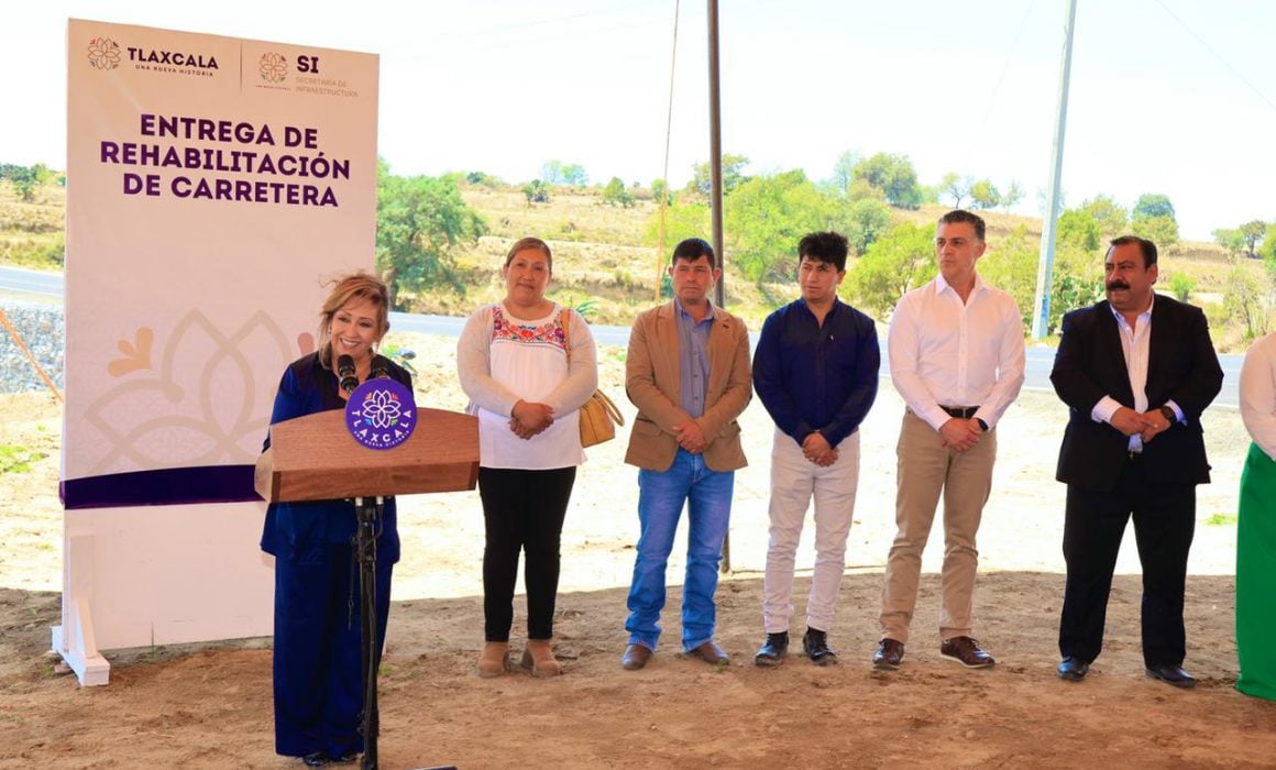 Inauguró Lorena Cuéllar rehabilitación de carretera Atltzayanca–Pocitos