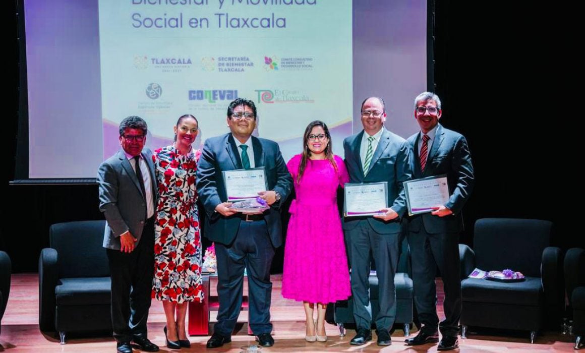 Inaugura Fernanda Espinosa de los Monteros foro Bienestar y Movilidad Social