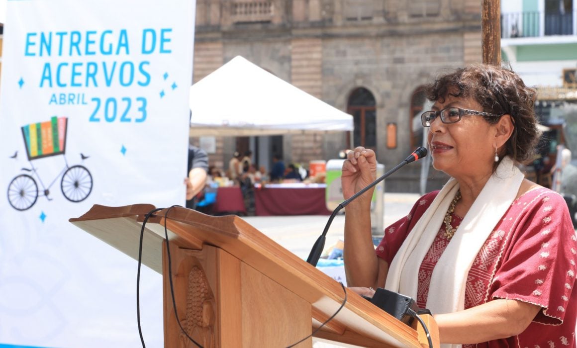 Entrega gobierno estatal y federal acervos para Salas de lectura