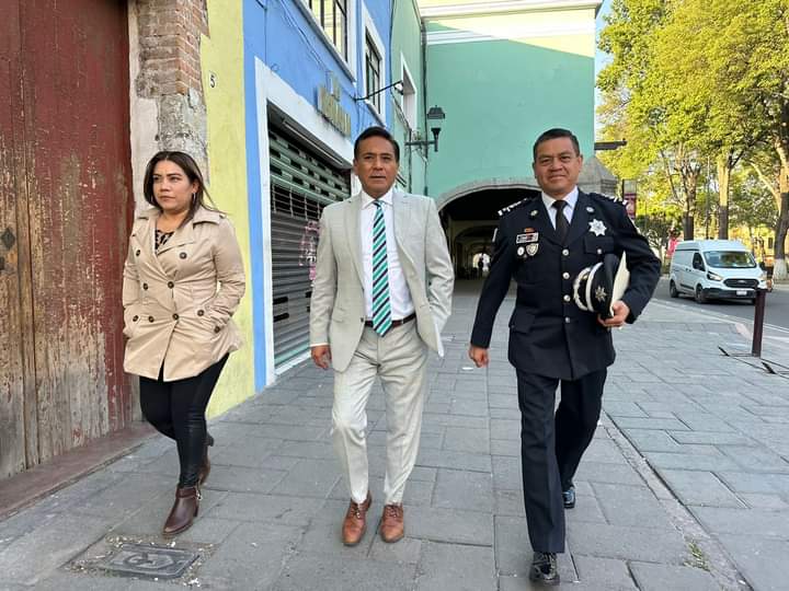 Cae aprobación de Jorge Corichi, se encuentra entre los 20 alcaldes peor evaluados del país  De nueva cuenta, la aprobación ciudadana del edil, Jorge Corichi Fragoso, se vio afectada durante los resultados de la Encuesta Nacional que la empresa Massive Caller realiza mensualmente, en esta ocasión posicionándose entre los 20 alcaldes peor evaluados del país.  Los resultados de la evaluación otorgan el lugar 103 de 121 ediles evaluados en todo el país, con el 31.4 por ciento de aprobación, es decir, tres de cada 10 habitantes respaldan la labor del funcionario.  Asimismo, cuatro alcaldes panistas ocupan los primeros lugares: Alejandra Gutiérrez Campos, Marco Antonio Bonilla Mendoza, Romina Contreras Carrasco y Luis Bernardo Nava, de León, Chihuahua, Huixquilucan, y Querétaro respectivamente con niveles de aprobación del 67.5 al 63.5 por ciento.  Asimismo, Corichi Fragoso es de los munícipes que inspiran menor confianza con el 14.4 por ciento de ciudadanos ocupando la posición 114.  Mientras que, en percepción de inseguridad, la gestión del edil lo ubicó el lugar 47 con el 33.2 por ciento a diferencia de Zacatecas, presidido por Jorge Miranda Castro y considerado por los ciudadanos como el municipio más inseguro..