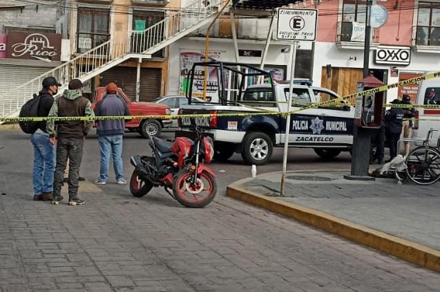 Muere hombre en silla de ruedas en calles del centro de Zacatelco
