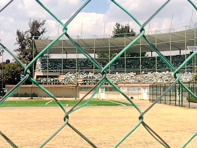 Exigen vecinos en La Loma Xicohténcatl retorno de "diamante" al Blas Charro Carvajal