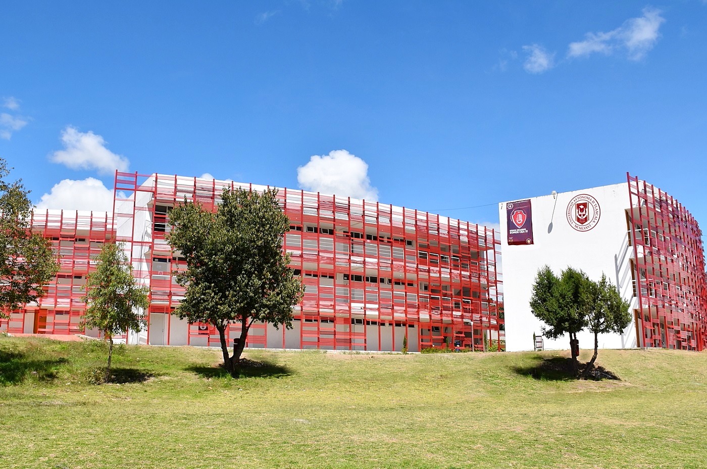 Revitalizan modelo educativo de la UATX, priorizarán sentido social