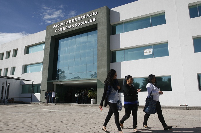 BUAP fomenta la inclusión y apoyo a la diversidad con talleres y espacios de lactancia