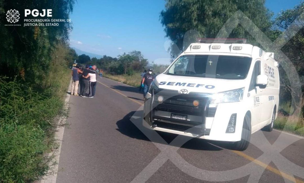 Muere motociclista tras ser impactado por una llanta en Ixtacuixtla
