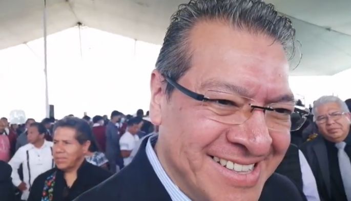 Es Marco Mena director de la Lotería Nacional 