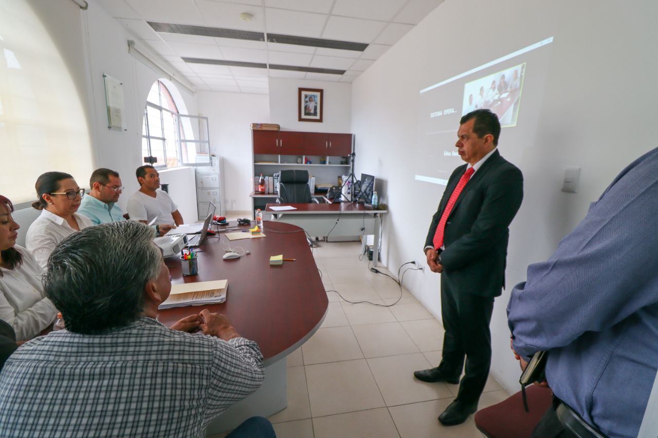 Asume Miguel Vega la dirección general del Sosapach