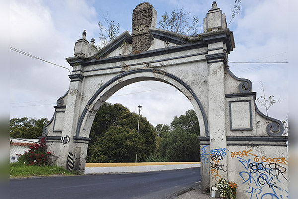 Reductores de velocidad en Puente de México cuentan con señalización vertical, confirma el gerente  municipal 