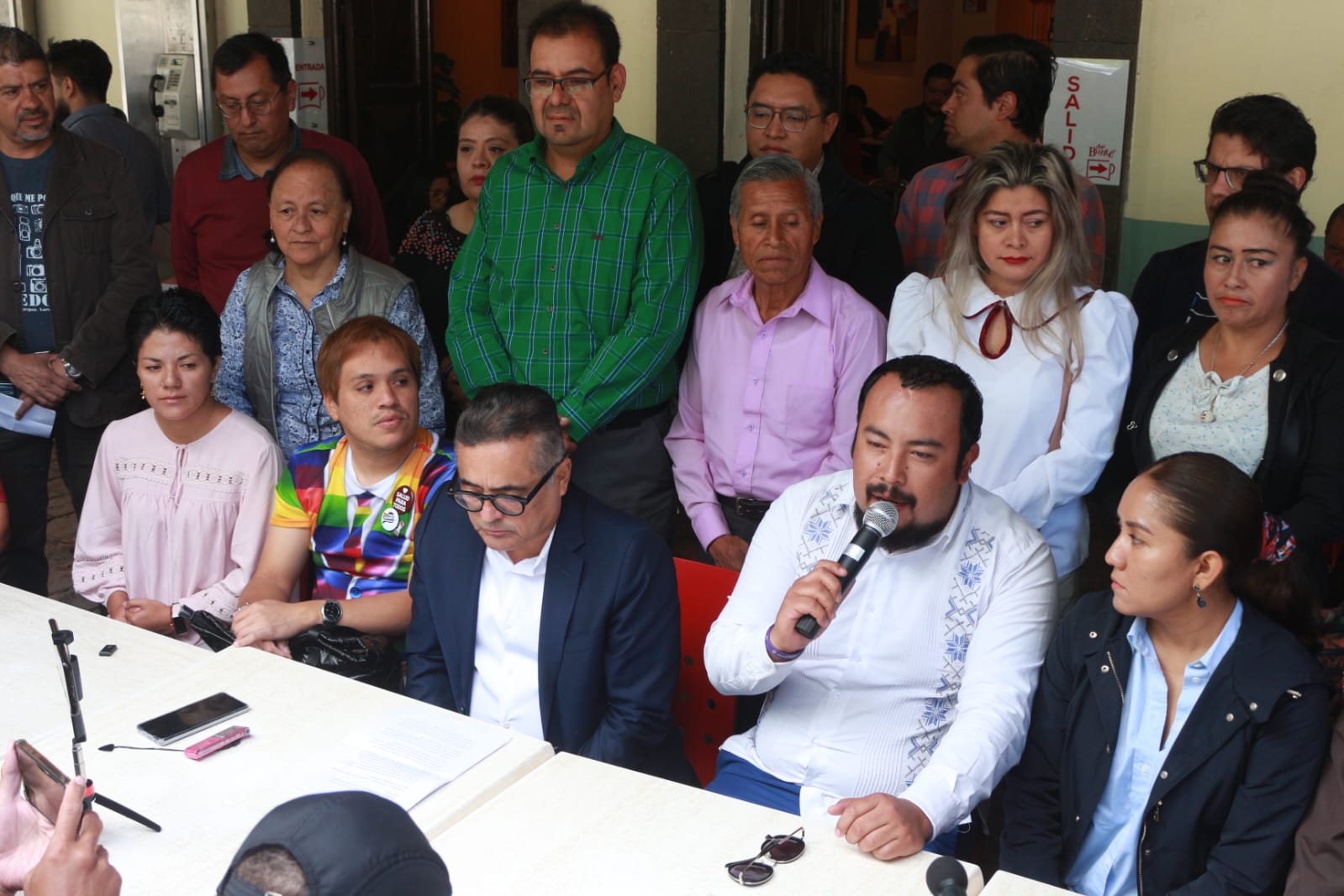 Llaman a Morena a no entorpecer ni modificar consulta ciudadana