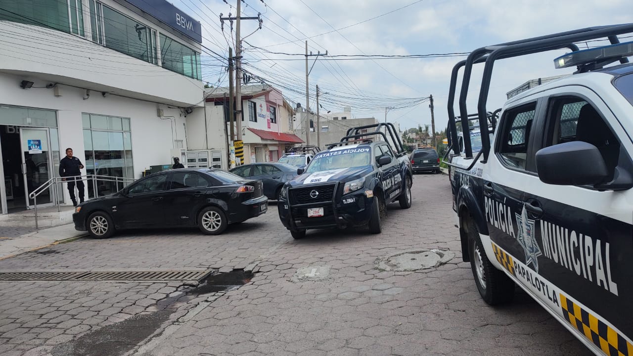 Supuesta "bomba" genera pánico en sucursal bancaria, de Panzacola
