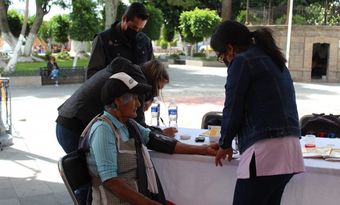 Realizan Jornada por tu salud en Nativitas para prevenir enfermedades