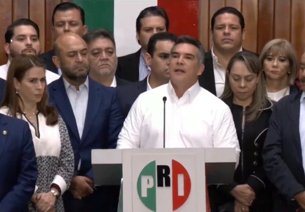 PRI anuncia a Xóchitl Gálvez como candidata del Frente Amplio