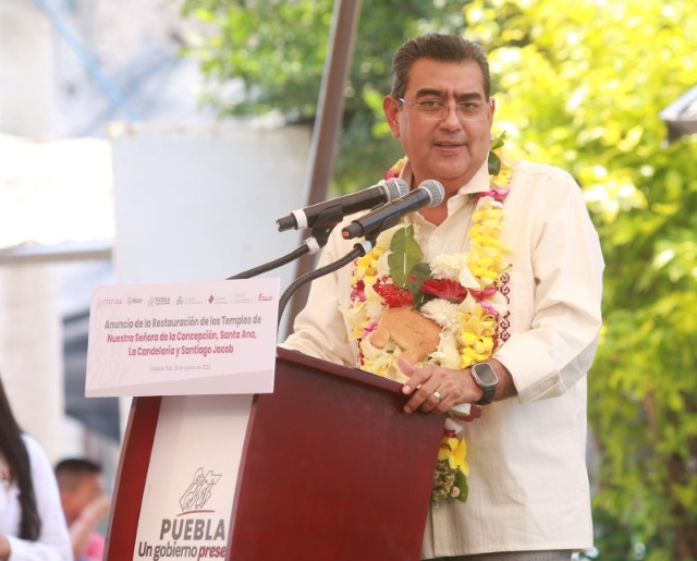 Gobernador de Puebla garantiza servicios de internet en escuelas y centros de salud de Jolalpan