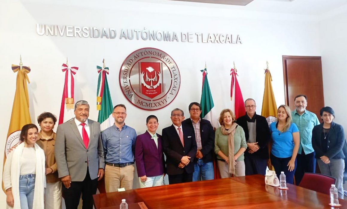 Se vincula UATX con laboratorio iberoamericano de ética y salud pública