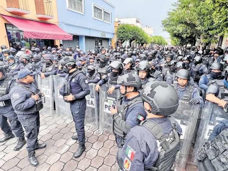 Sindicalizados vuelven a las calles, bloquean boulevard Guillermo Valle