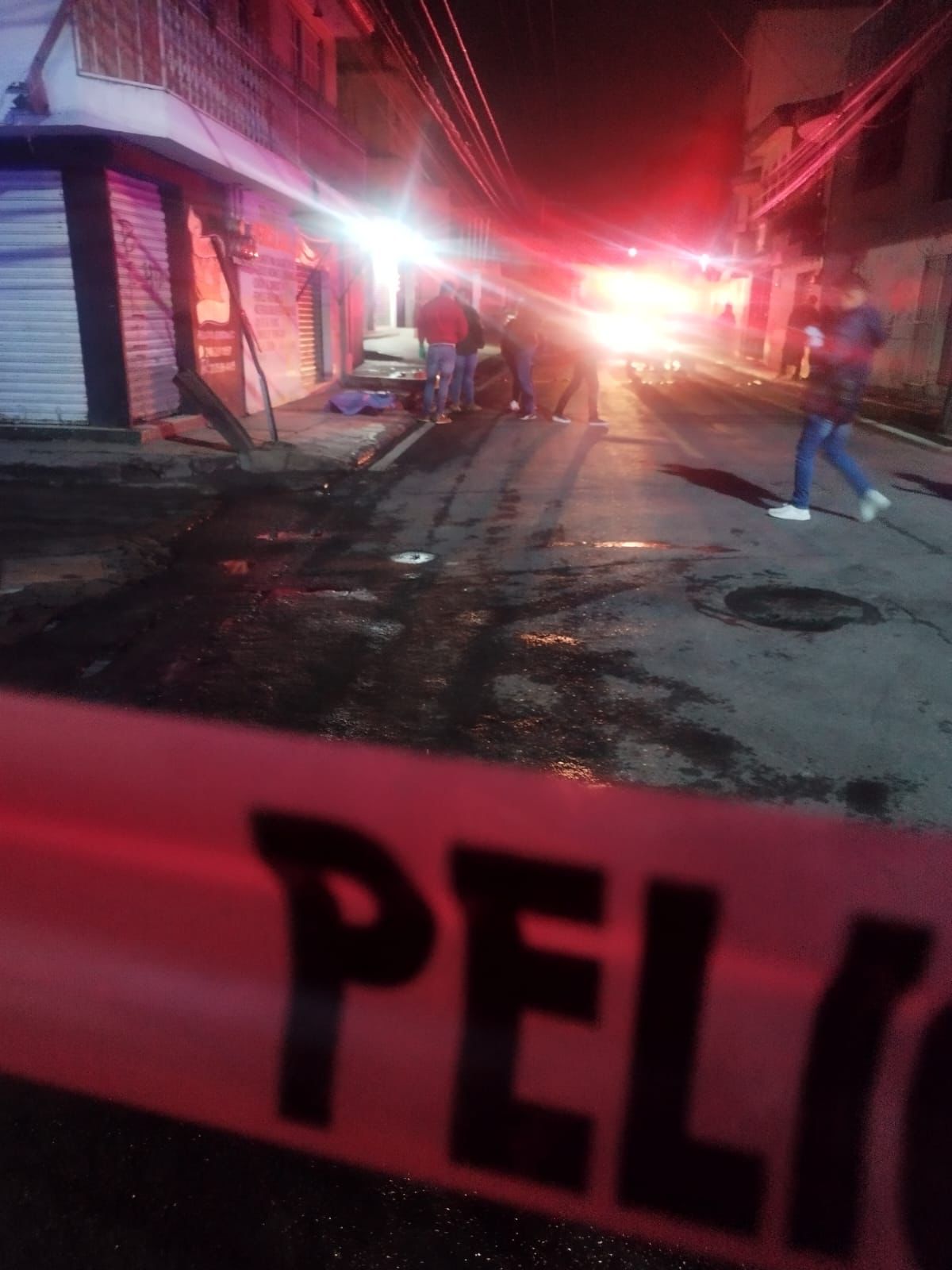 Abandonan cadáver de hombre en calles de Tenancingo: tenía un balazo en las costillas