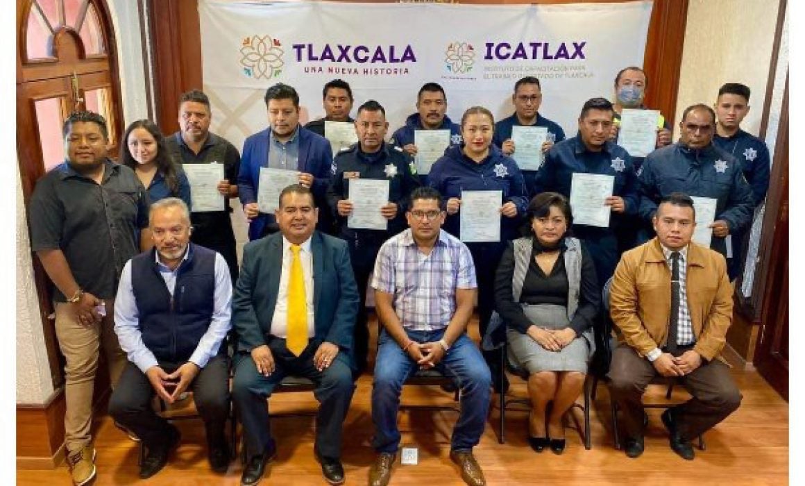 Imparte Icatlax capacitación especializada a policías municipales