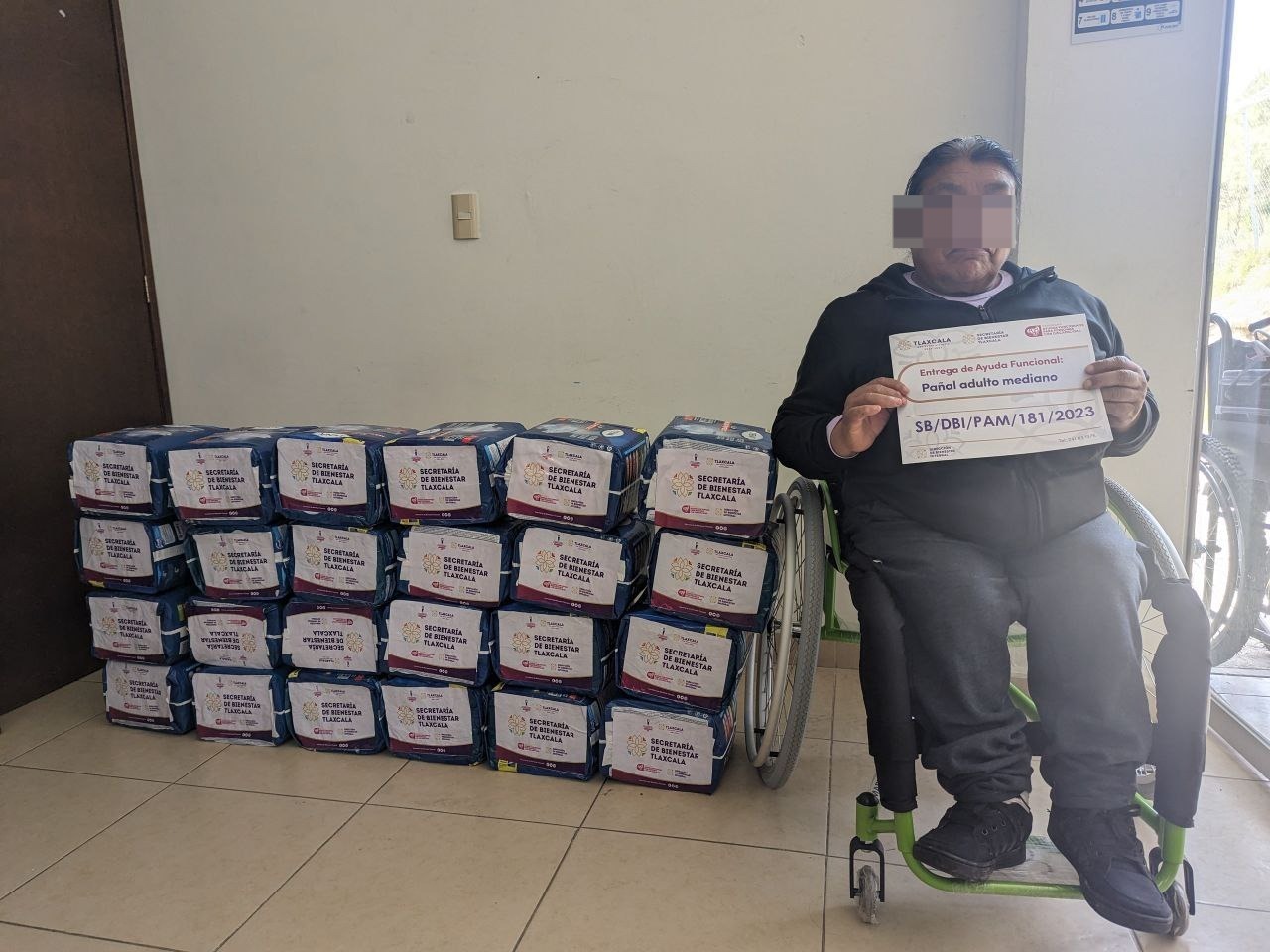 Entrega secretaría de bienestar 9 mil pañales a adultos e infantes con discapacidad
