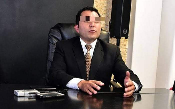 Ex alcalde de Calpulalpan y dos funcionarios más son detenidos por peculado