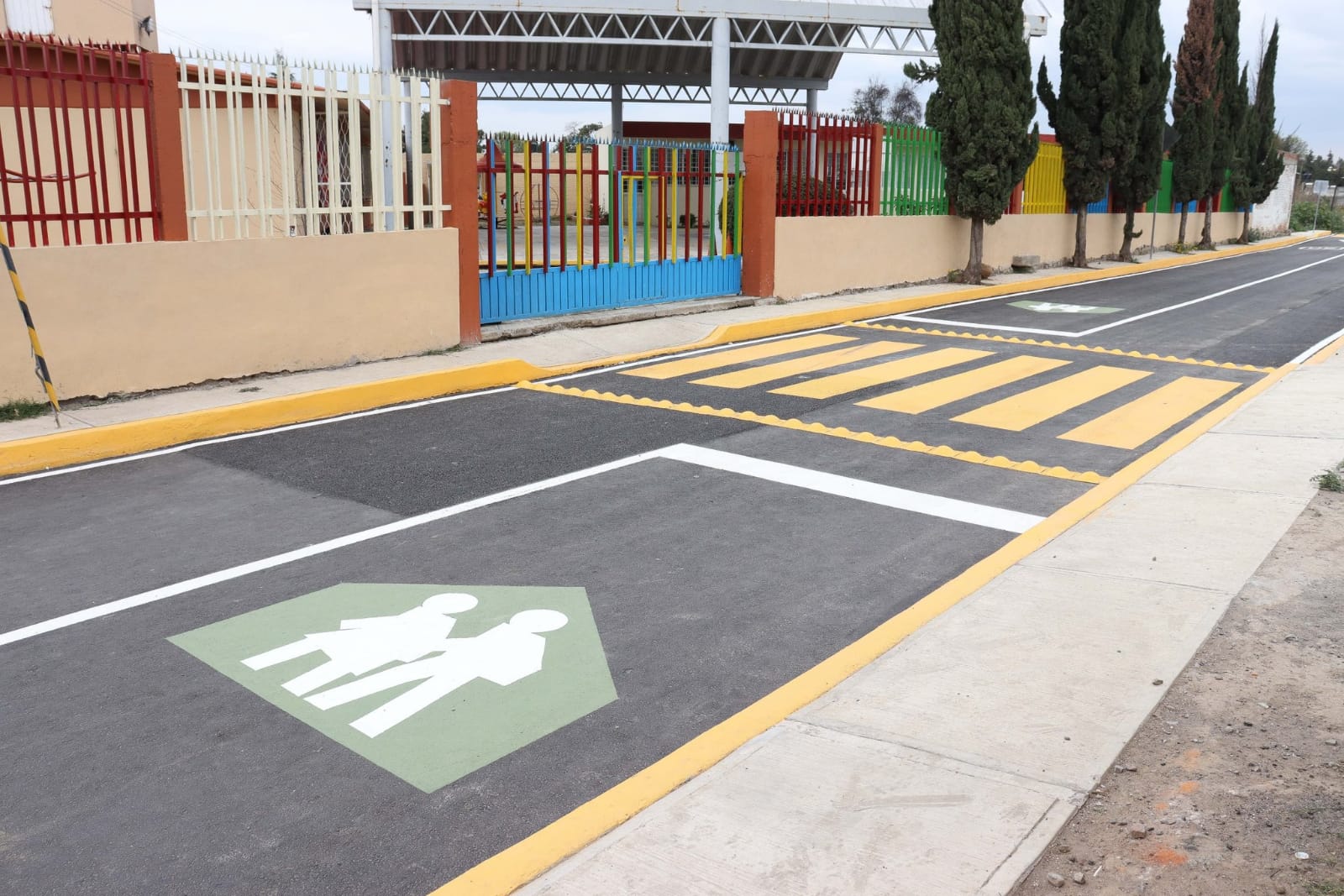 Paola Angon hace entrega de dos pavimentaciones para las familias Cocoyotla y Cuapan