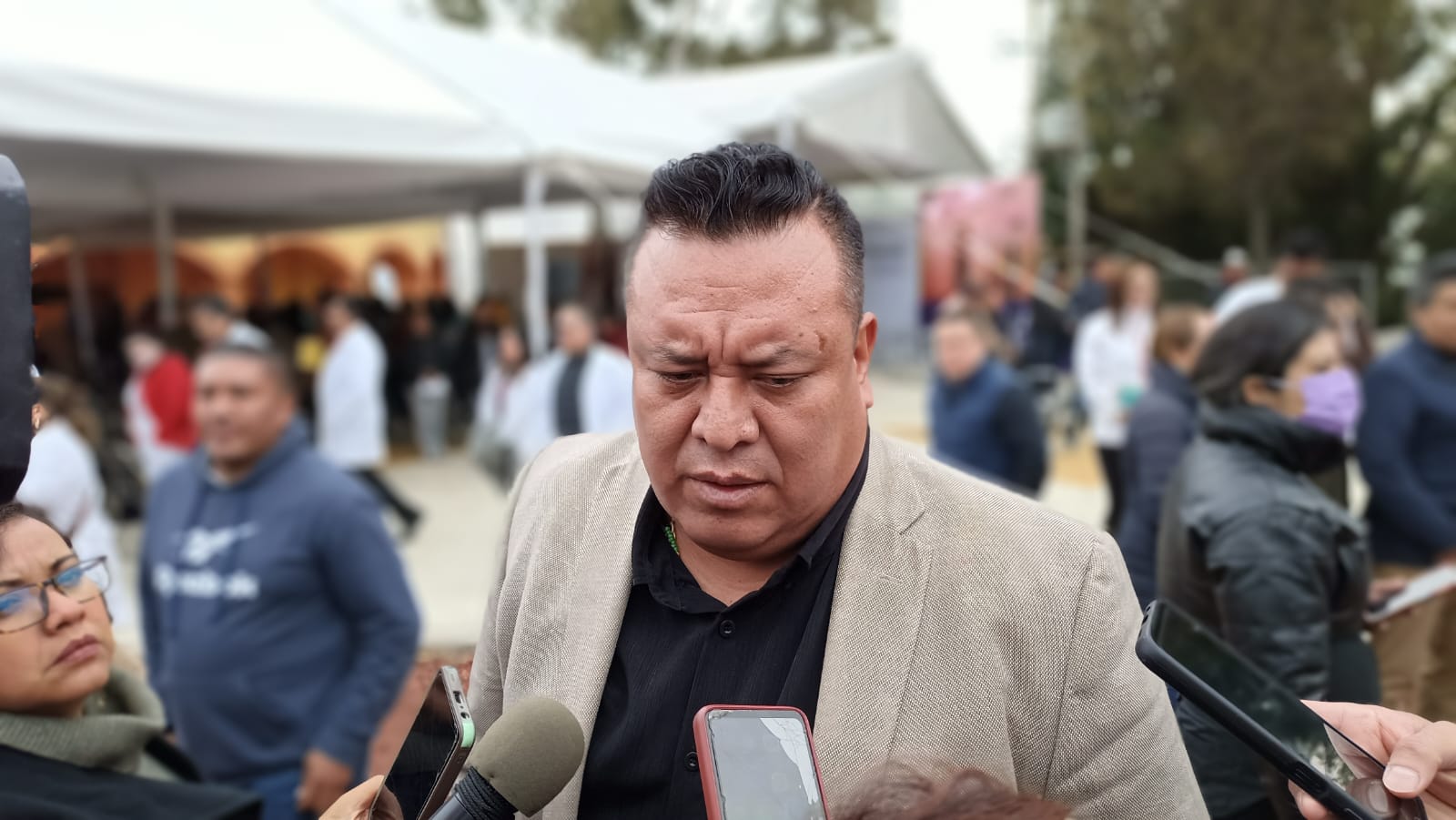 Suspenden clases en tres municipios de Tlaxcala por incendio en relleno sanitario