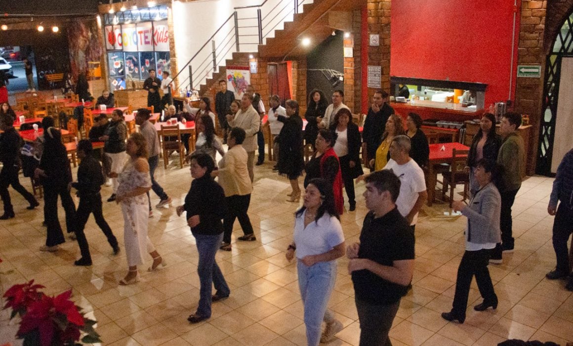 Clausuran en Apetatitlán curso intensivo de salsa