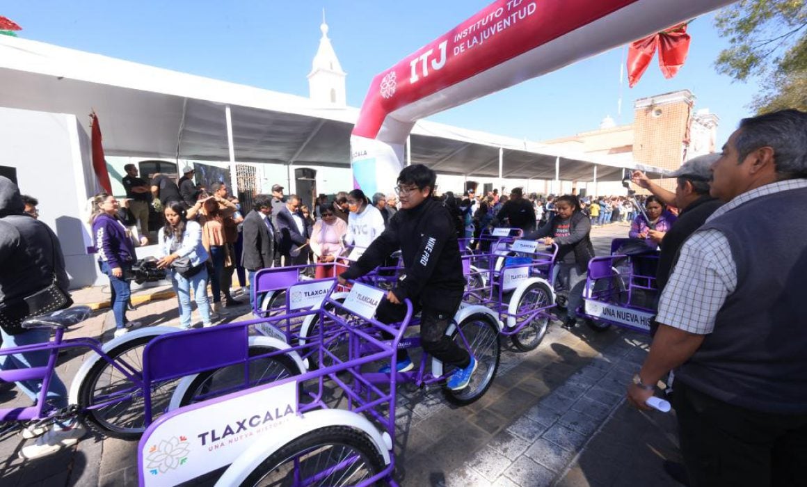 Entrega gobierno del Tlaxcala herramientas de movilidad a emprendedores
