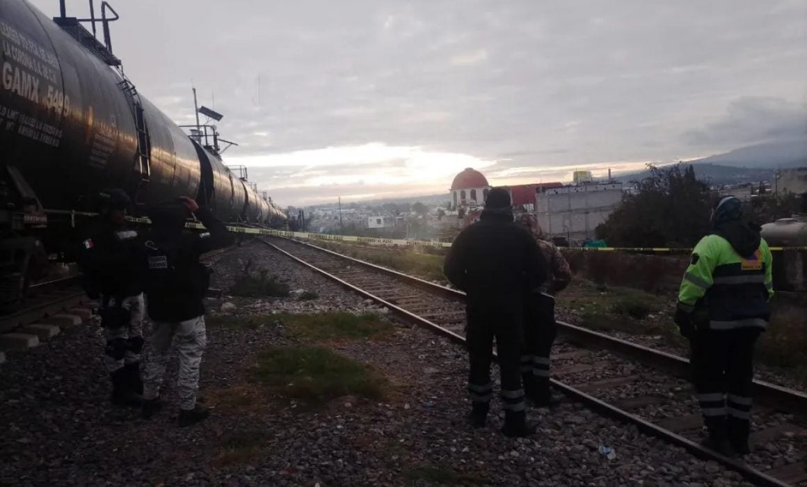 Hallan cadáver de presunto migrante en vías del tren de Apizaco
