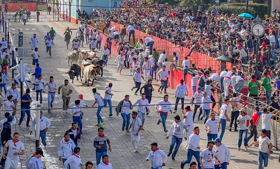 Vive Huamantla histórico Encierro de toros de la Aldea Mágica 2023