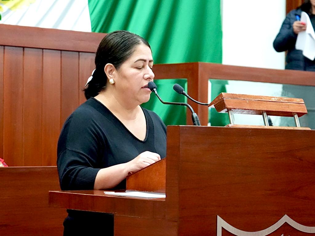 Incurrió Lorena Cuéllar en prácticas contra la libertad de expresión: Blanca Águila
