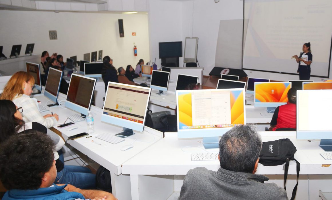 Fortalece UATX procesos de servicio social y prácticas profesionales